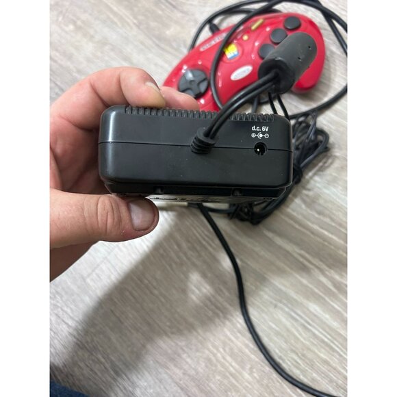 Sega Genesis Mini Console Set 2004 Radica 16 Bit Red - Picture 4 of 6